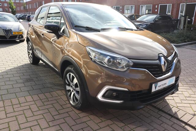 Renault CAPTUR 1.2 TCe Intens 120PK, automaat. Navigatie, trekhaak
