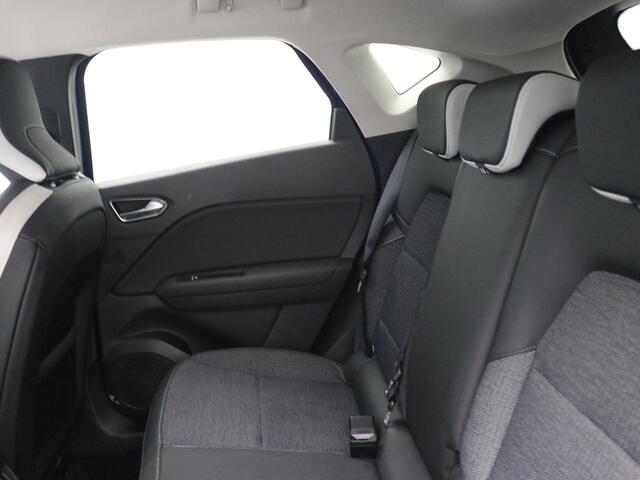 Renault CAPTUR 1.3 TCe 130 Intens / Dealeronderhouden / Trekhaak / 1200kg Trekgewicht / Achteruitrijcamera / Parkeersensoren / Apple Carplay / Navigatie / Cruise Control /