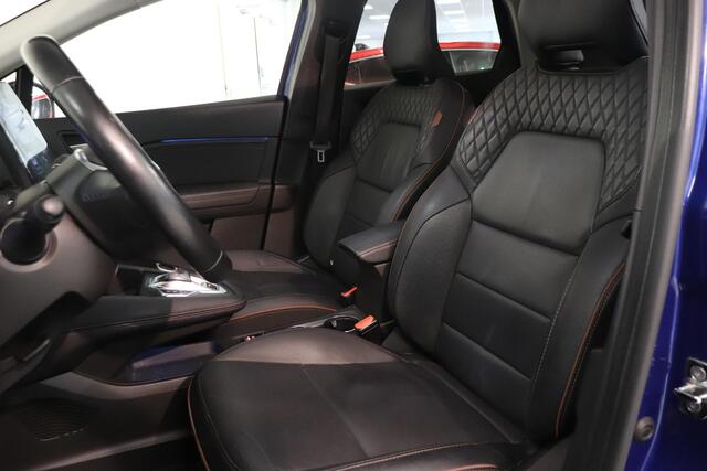 Renault CAPTUR 1.6 E-Tech Plug-in Hybrid 160 Initiale Paris | BOSE audio | Schuif kanteldak | Trekhaak | Side steps | 360° Camera | Lederen bekleding |