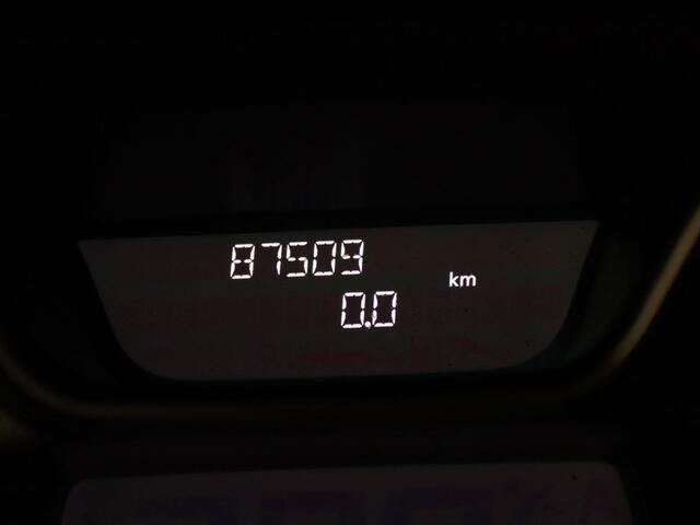 Renault CAPTUR 130pk TCe Intens Camera | Cruise | Navi | Parkeersens. v+a | Trekhaak