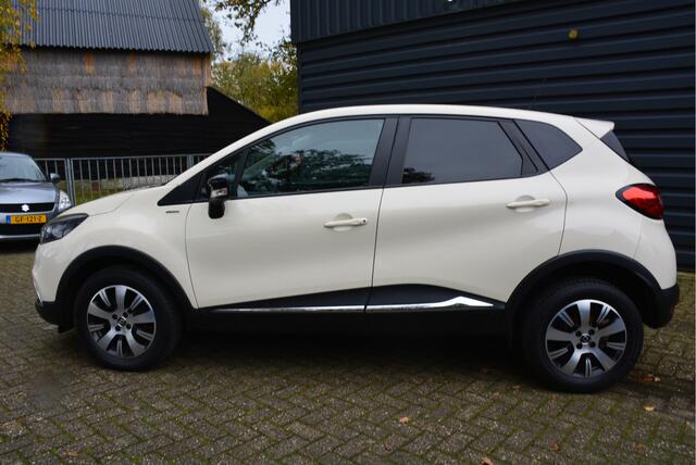 Renault CAPTUR 0.9 TCe Limited Trekhaak Airco PDC