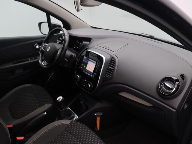 Renault CAPTUR TCe 90pk Intens | Trekhaak | Climate control | Navigatie | Cruise Control | Parkeersensoren |