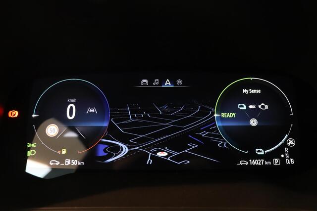 Renault CAPTUR 1.6 E-Tech full hybrid 145 E-Tech engineered | BOSE audio | Camera | Adaptieve cruise control | Stoelverwarming | LED koplampen | Smartphone intergratie |