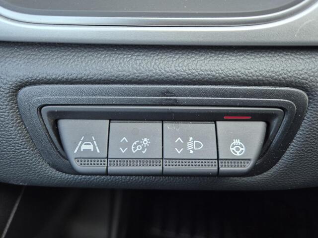 Renault CAPTUR 1.3 mild hybrid 160 techno Automaat / Pack Full Screen / Adaptief CC / Achteruitrijcamera / Stuurverwarming / Apple Carplay Android Auto / Climate control / Parkeersensoren voor en achter / trekgewicht van 1500 kg /