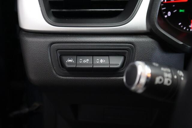 Renault CAPTUR 1.0 TCe Zen | LED | DAB | Cruise Control | Apple Carplay