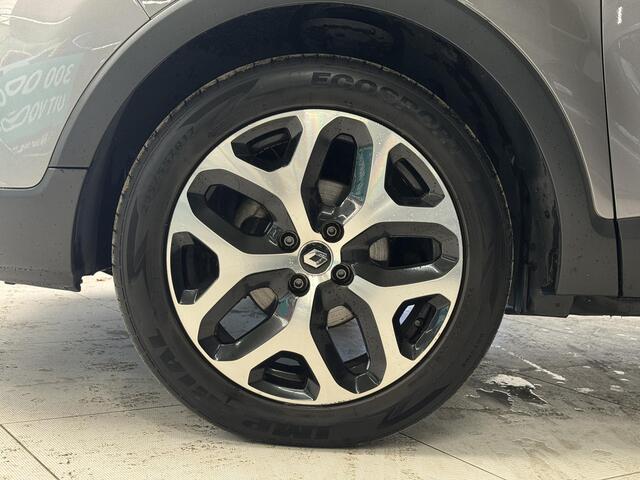 Renault CAPTUR 0.9 TCe Intens | Navigatie | Parkeersensoren achter | lichtmetalen velgen 17" |