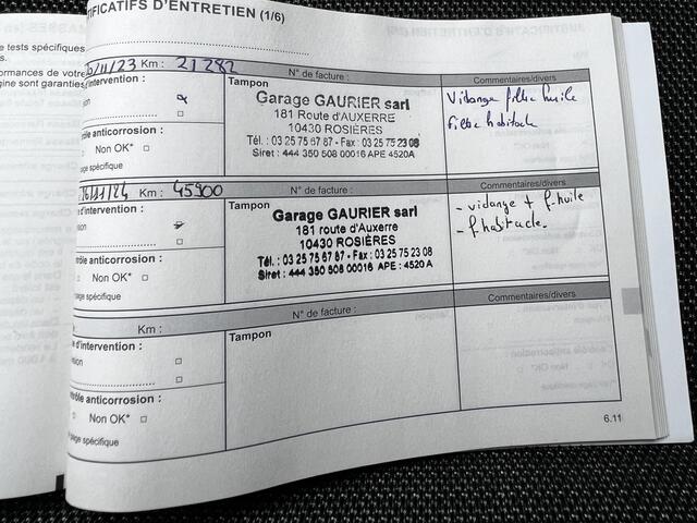 Renault CAPTUR 1.6 E-Tech Hybrid 145 Intens Automaat / Dealer onderhouden / Navigatie / Achteruitrijcamera / Apple Carplay Android / 18" LM wielen + All Season banden /