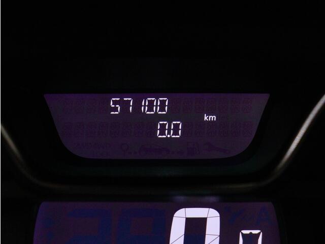 Renault CAPTUR 1.3 TCe Version S AUTOMAAT | Panoramadak | Trekhaak | Navigatie