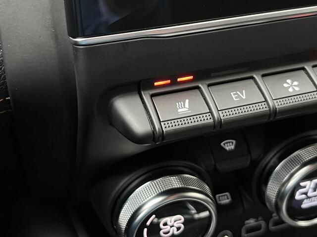 Renault CAPTUR 1.6 E-Tech full hybrid 145 Iconic | Lederen Bekleding | 360° Camera | Stoelverwarming | All-Season banden |