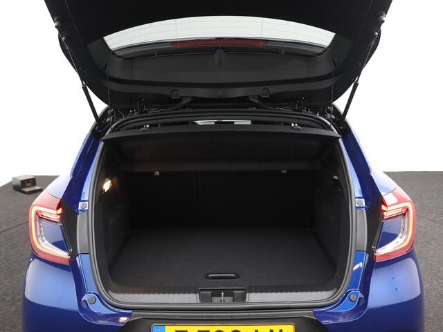 Renault CAPTUR 1.6 E-Tech full hybrid 145 E-Tech engineered | Navigatie | Apple & Android Carplay | Parkeersensoren Voor & Achter | Achteruitrijcamera | Privacy Glass | Keyless Entry | Cruise Control & Snelheidsbegrenzer |