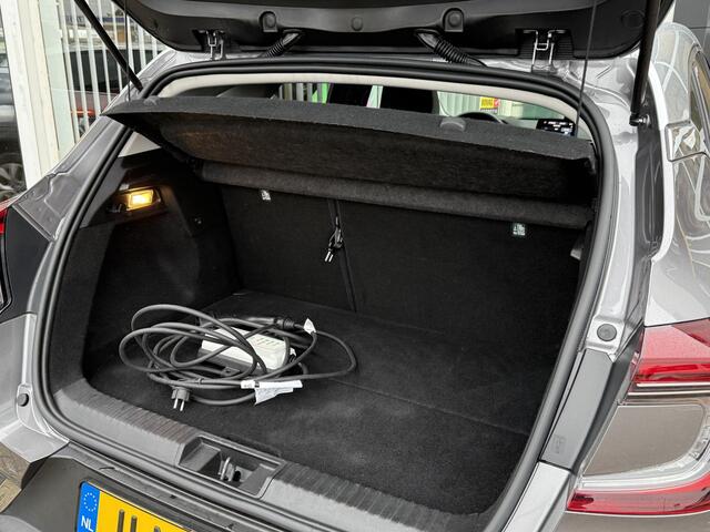 Renault CAPTUR 1.6 E-Tech Plug-in Hybrid 160 Intens | Elektrisch glazen schuif-kantel dak | Stoelverwarming | 360 graden camera | DAB | Clima | Key-less | Cruise Control | LED |