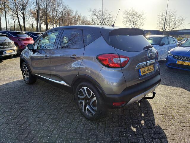 Renault CAPTUR 0.9 TCe Xmod Climate control | Navigatie | Leder interieur | Stoelverwarming | Camera | Parkpilot | Trekhaak | 17" LM-Velgen