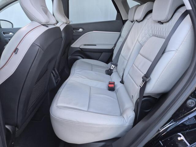 Renault CAPTUR 1.3 TCe 140 Initiale Paris Automaat / Dealer onderhouden / Trekgewicht 1500 kg / Glazen schuif- en kanteldak / Rondomzicht camera / Bose Audio Systeem / Stuur-, en Stoel verwarming / Apple Carplay Android Auto / Cruise control /