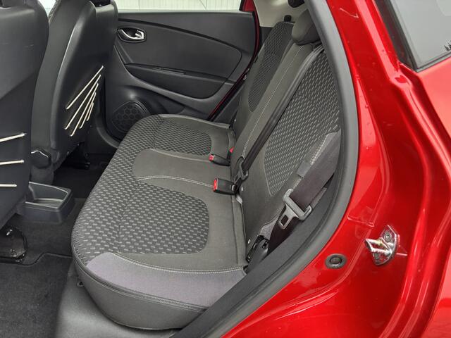 Renault CAPTUR 0.9 TCe Intens [ Fm navi,camera,ecc,17``lmv,pdc ]