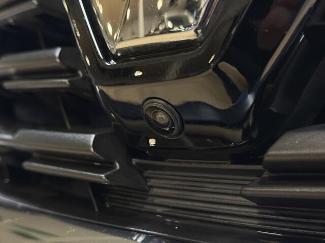 Renault CAPTUR 1.3 TCe 140 R.S. Line | Groot Navi | Trekhaak | 360 | ACC | Stuur & Stoelverwarming | Blindspot | 100% Dealer onderhouden!