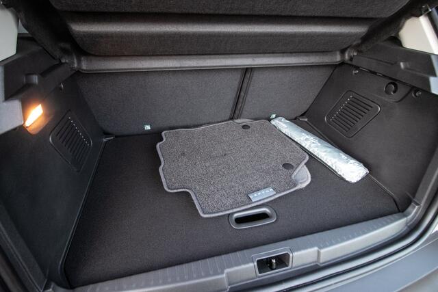 Renault CAPTUR 1.2 TCe automaat Intens Cruise | Two Tone | Dealerond. | Nav | Cam | LED