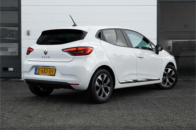 Renault CLIO TCe 90 Evolution | Parkeersensoren achter | Apple CarPlay en Android Auto | 4 seizoensbanden | incl. Bovag rijklaarpakket met 12 maanden garantie