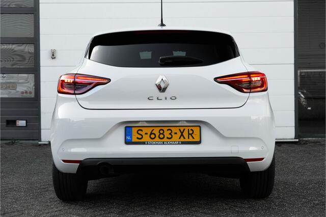 Renault CLIO TCe 90 Evolution | Parkeersensoren achter | Apple CarPlay en Android Auto | 4 seizoensbanden | incl. Bovag rijklaarpakket met 12 maanden garantie