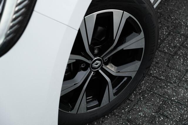 Renault CLIO TCe 90 Evolution | Parkeersensoren achter | Apple CarPlay en Android Auto | 4 seizoensbanden | incl. Bovag rijklaarpakket met 12 maanden garantie