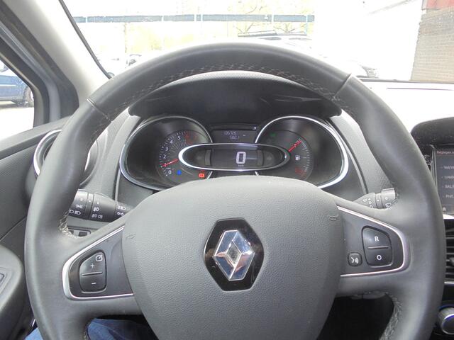 Renault CLIO 1.2 Limited Trekhaak, Achteruitrij hulp, Airconditioning, Boordcomputer, Audiosysteem, Elektrische ramen, Navigatie