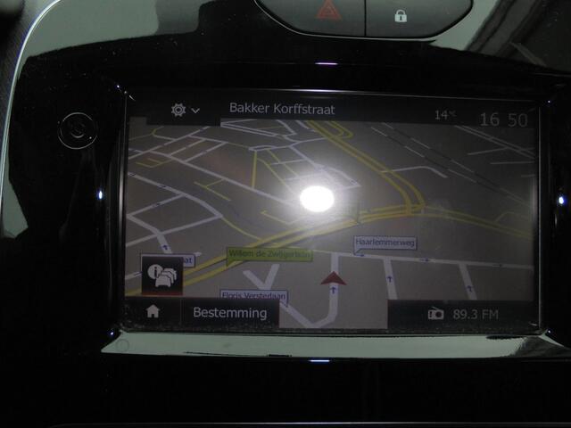 Renault CLIO 1.2 Limited Trekhaak, Achteruitrij hulp, Airconditioning, Boordcomputer, Audiosysteem, Elektrische ramen, Navigatie