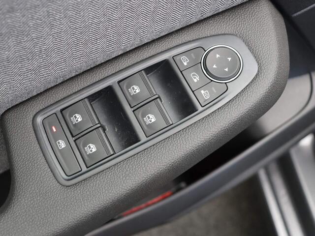 Renault CLIO TCe 90pk GPF techno | Apple carplay | Android auto | Climate control | Achteruitrijcamera |