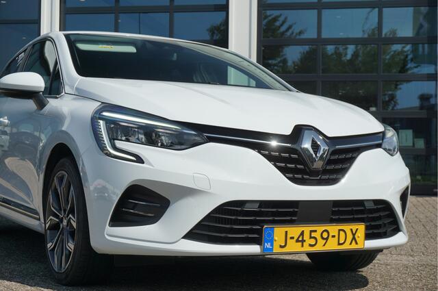 Renault CLIO 1.3 TCE EDC Intens