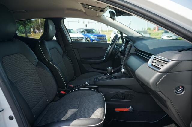 Renault CLIO 1.3 TCE EDC Intens