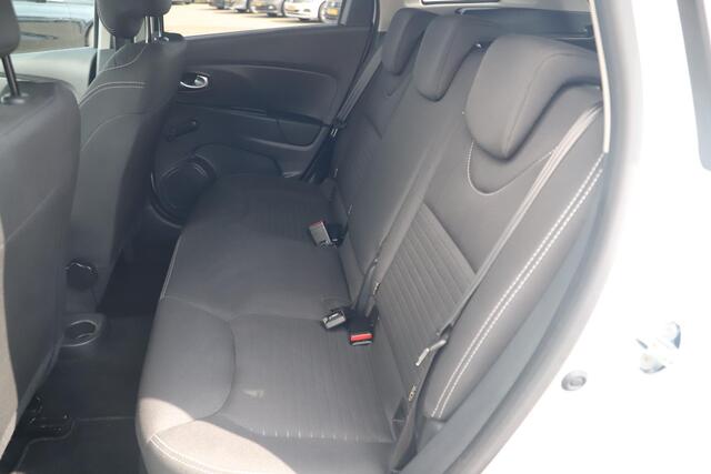 Renault CLIO Estate 0.9 TCe Limited Navigatie Bluetooth Airco Cruise Control 16 inch LMV Getint Glas