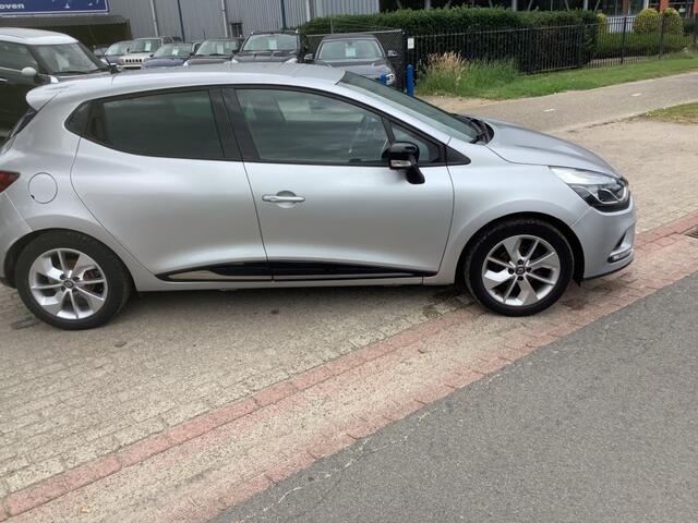 Renault CLIO 0.9 TCE LIMITED