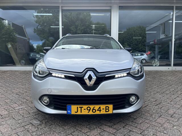 Renault CLIO Estate 0.9 TCe Limited Bluetooth, Navi, Cruise Control.