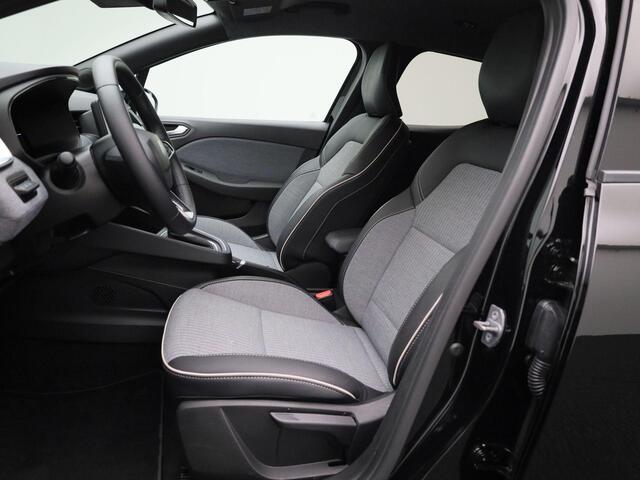 Renault CLIO 1.6 E-Tech Full Hybrid 145 techno