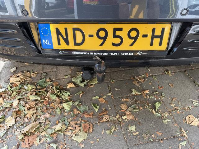 Renault CLIO 0.9 TCe Limited NAVIGATIE AIRCO TREKHAAK LICHT.VELGEN PARK.