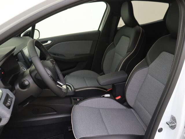 Renault CLIO 1.6 E-Tech Full Hybrid 145 techno