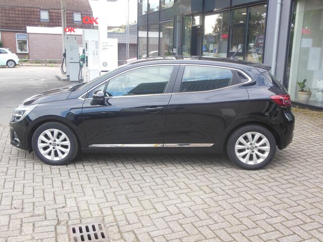 Renault CLIO 1.0 TCe Intens Staat in De Krim