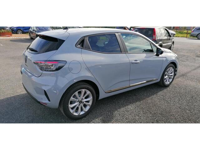 Renault CLIO TCe 90 GPF evolution PACK WINTER/ PACK LOOK (16"LM VELGEN & PRIVACY GLAS)/ RESERVE WIEL/ ETC.... DEALER ONDERHOUDEN! 1e EIGENAAR! GRIS RAFALE METALLIC!