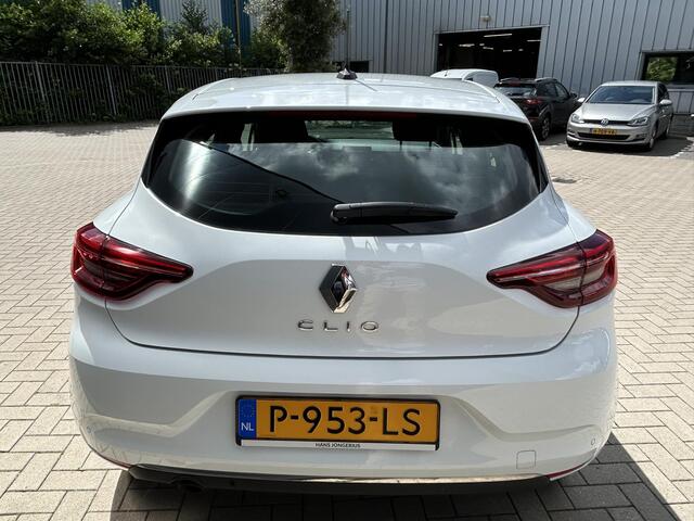 Renault CLIO TCe 90 Intens 1E EIGENAAR | CLIMATE EN CRUISE CONTROL | DEALER ONDERHOUDEN | PARKEERSENSOREN V+A | CAMERA | APPLE CARPLAY EN ANDROID AUTO | LED VERLICHTING | KEYLESS ENTRY |