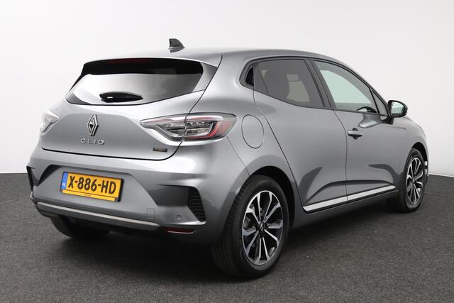 Renault CLIO 1.6 E-Tech Full Hybrid 145 techno