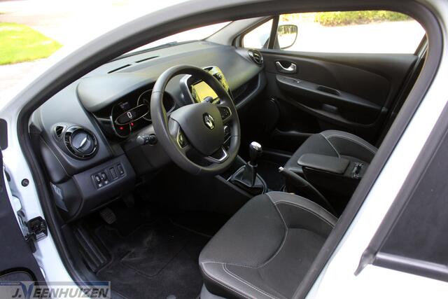 Renault CLIO 0.9 TCe Zen | 2018 | Navi | Cruise |