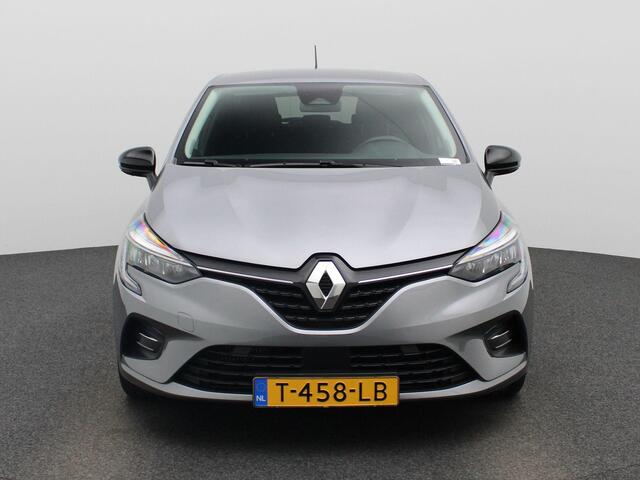 Renault CLIO 1.0 TCe 90 PK Evolution | Navigatie | Apple & Android Carplay | Parkeersensoren Achter | Airco | Privacy Glass | Cruise Control & Snelheidsbegrenzer | Licht & Regensensor |