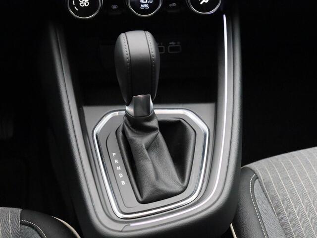 Renault CLIO 1.6 E-Tech Full Hybrid 145 techno | Camera | PDC Achter | Full-Map Navigatie | LED Pure Vision | Privacy Glass | Cruise Control & Snelheidsbegrenzer | 16" LMV 'Boa Vista' | Climate Control | Keyless | Draadloze Apple Carplay & Android Auto