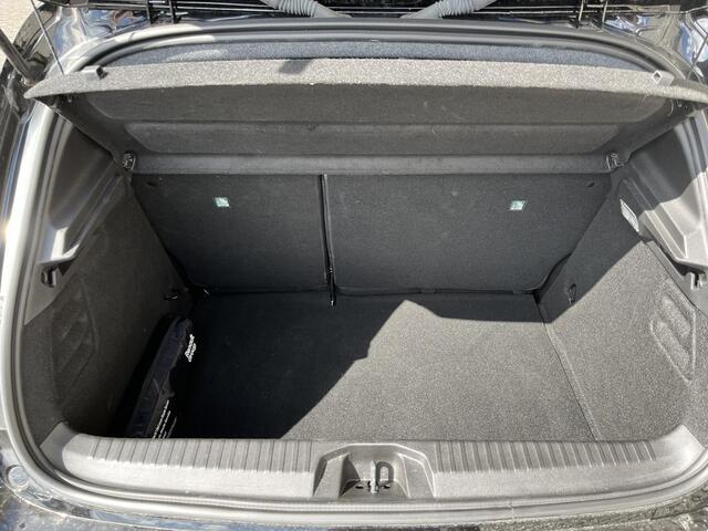 Renault CLIO 1.0 TCe 90 GPF techno | Achteruitrijcamera | Apple CarPlay / Android Auto | Navigatie | Lichtmetalen velgen 17"