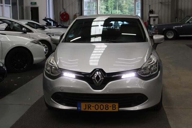 Renault CLIO 1.2 TCe Zen Automaat Airco, Cruise Control, Stuurbekrachtiging
