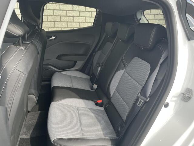 Renault CLIO 1.0 TCe 90 GPF Techno | Stoel + stuurverwarming | Achteruitrijcamera | Apple CarPlay / Android Auto | DEMO 12-25 beschikbaar