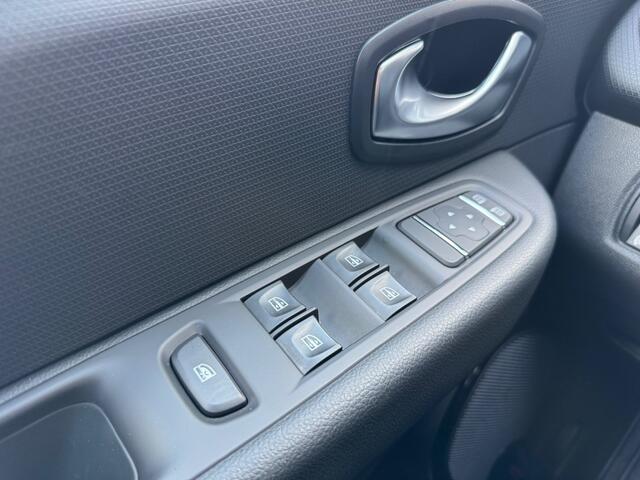 Renault CLIO Estate TCe 90 Limited