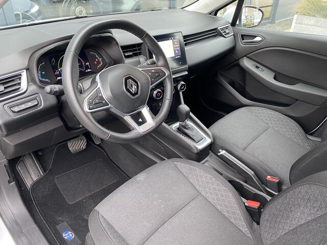 Renault CLIO 1.6 E-Tech Hybrid 140 Business Zen App Connect, Cruise Control & Climate Control
