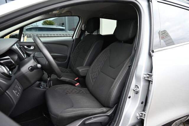 Renault CLIO Estate Limited Cruise Navi PDC