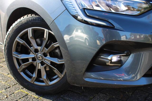 Renault CLIO TCe 100 pk Intens camera /groot scherm/stoelverw./stuurverw. /e.t.c.