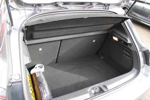 Renault CLIO 1.6 E-Tech Full Hybrid 145 techno Automaat | Navigatiesysteem | 360 Camera | Parkeersensoren | Cruise Control