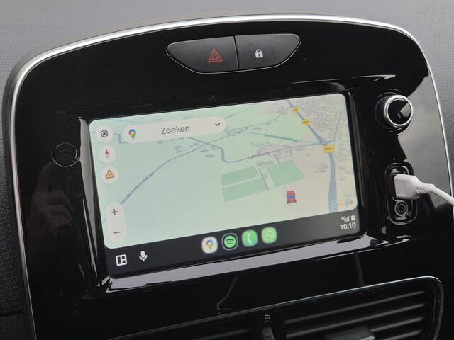 Renault CLIO Estate 0.9 TCe Limited Handgeschakeld / Stoelverwarming / Airco / Cruise control / Apple Carplay Android Auto / Navigatie / Keyless Entry/Start / Elektrische ramen voor en achter /